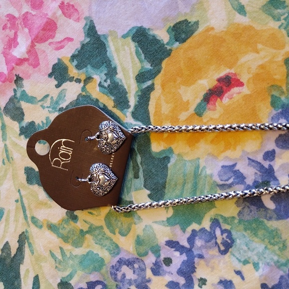 Heart Necklace and Earring set - Picture 2 of 4